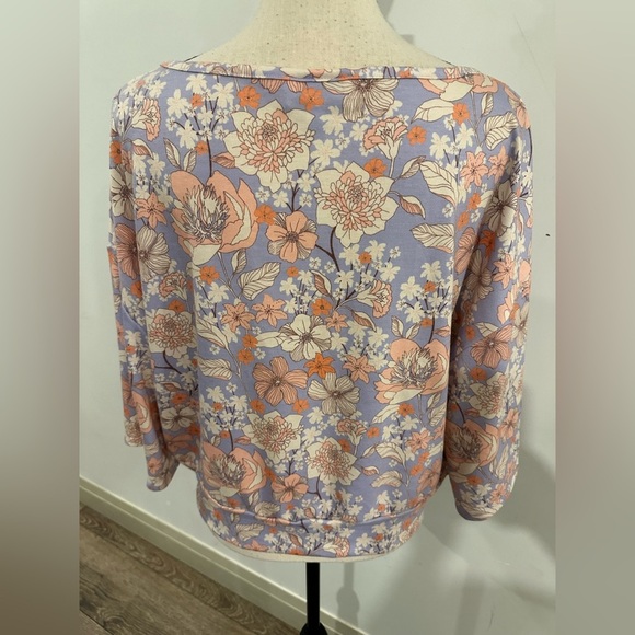 Oli Viv G Floral Top XL pastel colors, cropped - Picture 2 of 4